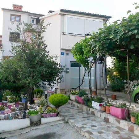 Apartments Zufic Штиньян Экстерьер фото