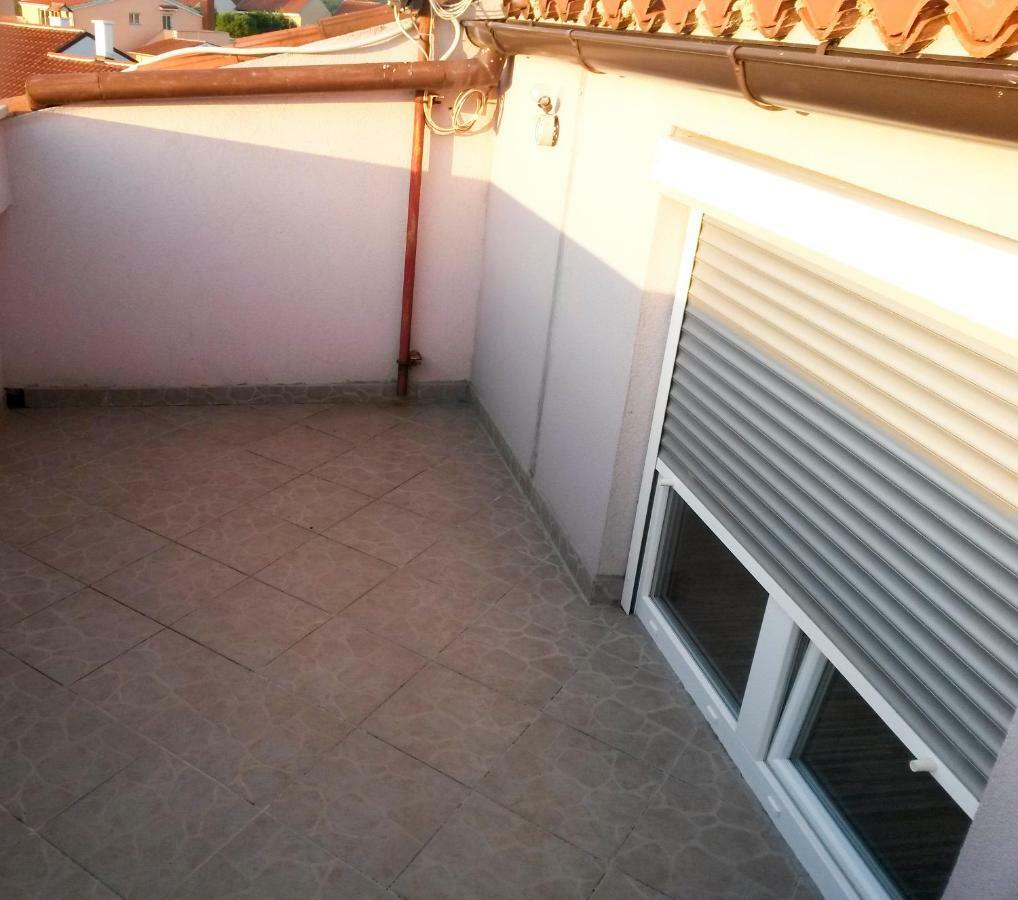 Apartments Zufic Штиньян Экстерьер фото